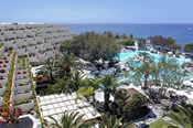 Hotel & Pool Hotel & Pool