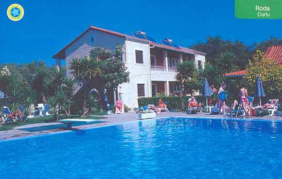 Theodoros & Fiona Aparthotel