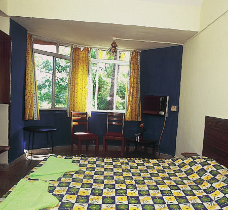 Book bargain holidays to India - Alagoa Guesthouse