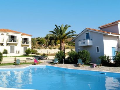Nikos Studios & Apartments