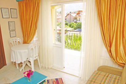 Senem (Medsun) Apartments