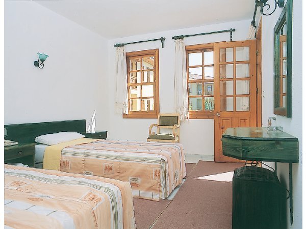 Saray Hotel and Apartments