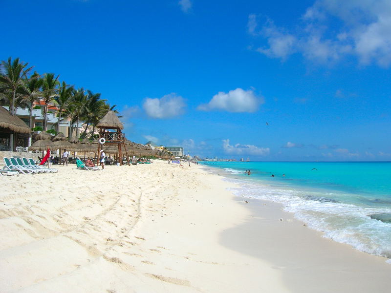 holidays to cancun
